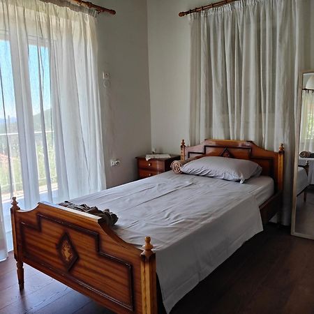 Vintage House With A Fantastic View Apartment Mavrommátion Екстериор снимка