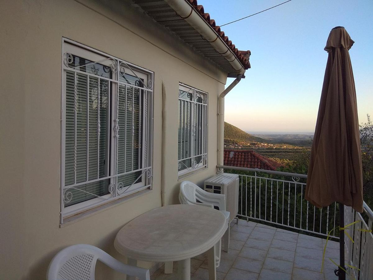 Vintage House With A Fantastic View Apartment Mavrommátion Екстериор снимка